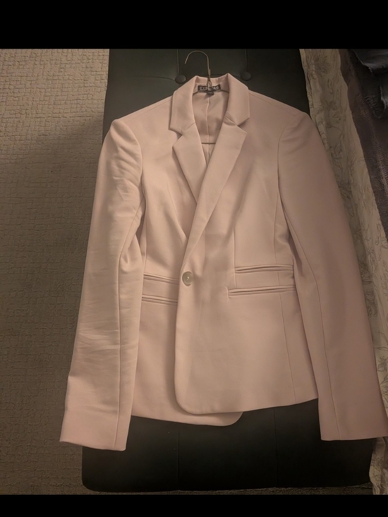 Express Dresses & Skirts - Express Women's Light Pink Blazer and Pencil Skirt Suit Size 4
